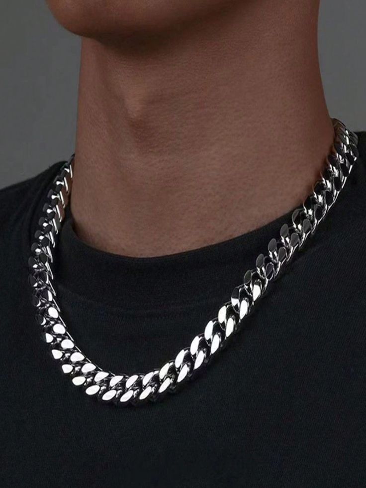 CUBAN LINK NECKCHAIN